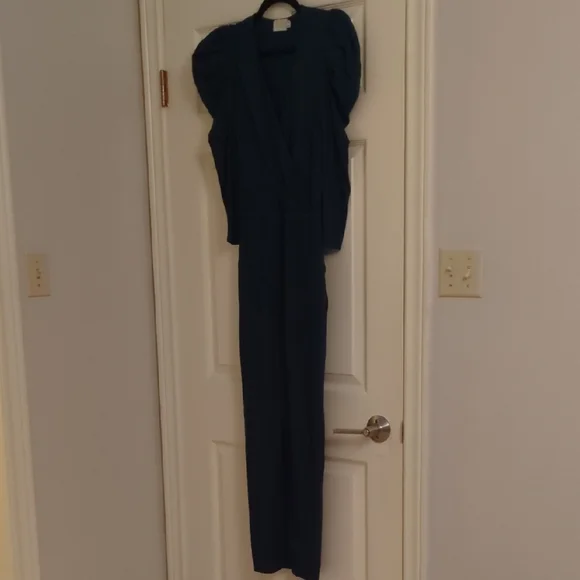 Elegant Women's Navy Jumpsuit - Picture 3 of 4